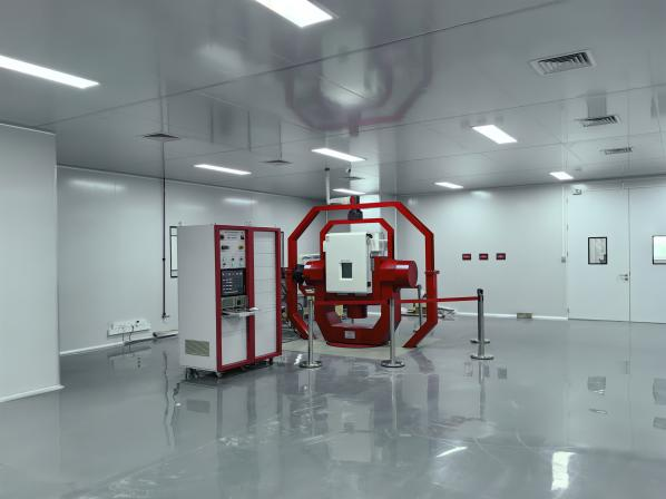 Ölçme aralığı -500- 500°/s Hızlı Yanıt 3 Eksenli Girospor İyi Istikrarlı Rastgele Yürüme Katman ≤0.0005°/√h 5